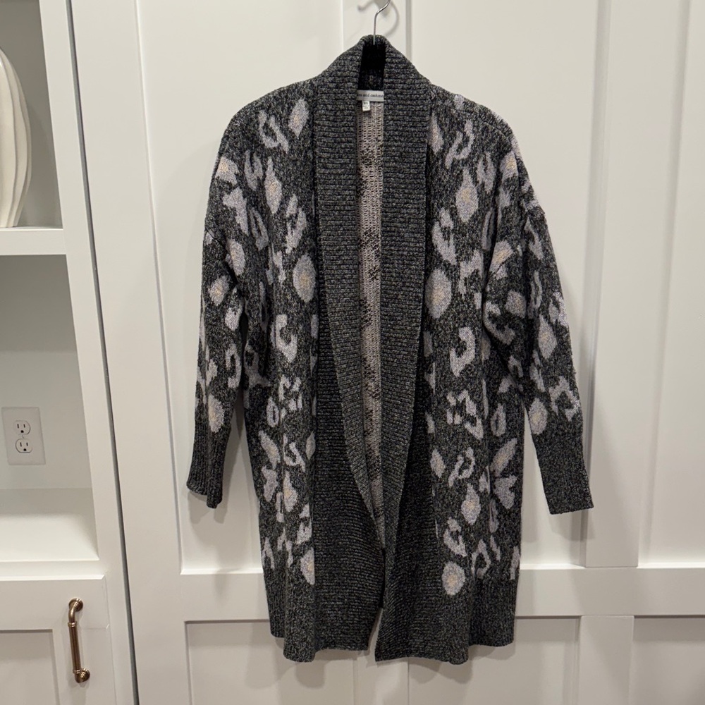 cupcakes & cashmere Charcoal and Cream Animal Print Cardigan